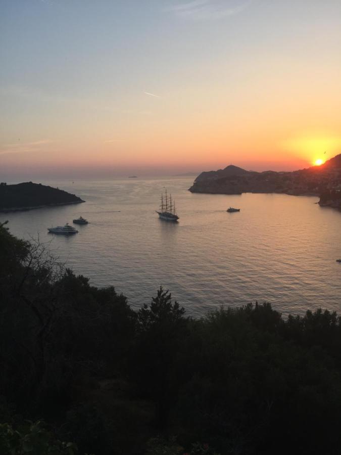 Apartment And Room Sveti Jakov Ντουμπρόβνικ Εξωτερικό φωτογραφία