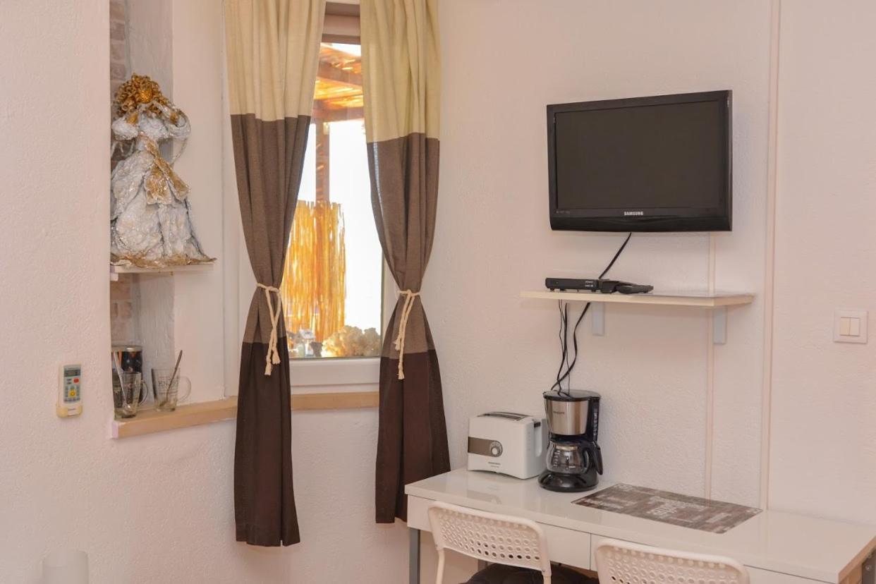 Apartment And Room Sveti Jakov Ντουμπρόβνικ Εξωτερικό φωτογραφία