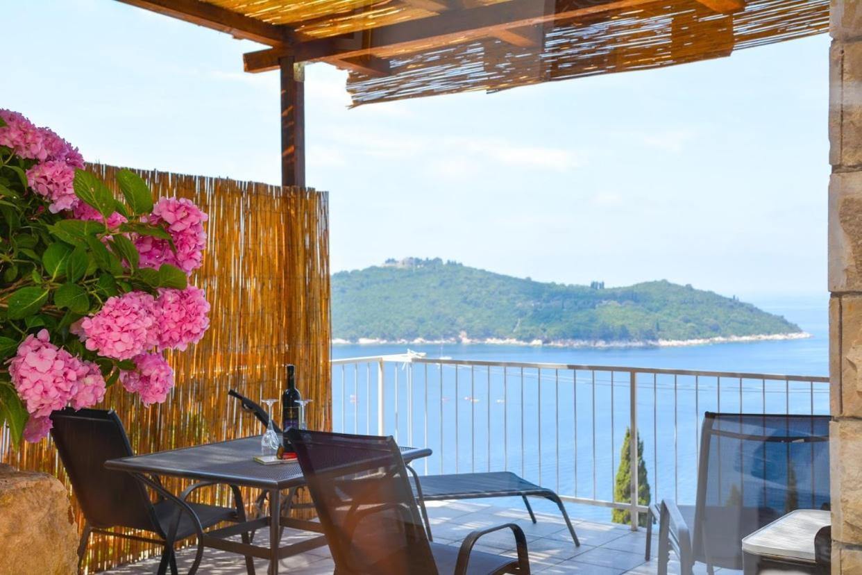 Apartment And Room Sveti Jakov Ντουμπρόβνικ Εξωτερικό φωτογραφία